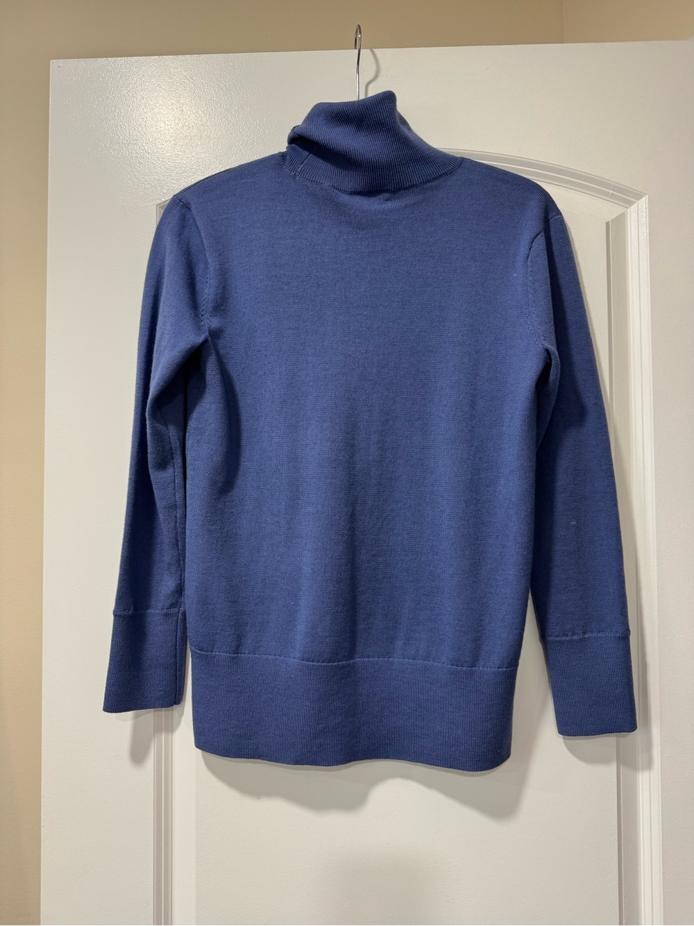 Club Monaco Women’s Wool Blue Turtleneck Sweater - S